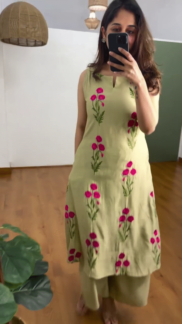 Floral Charm Embroidered Kurta – Grace in Bloom 🌸 - Image 6