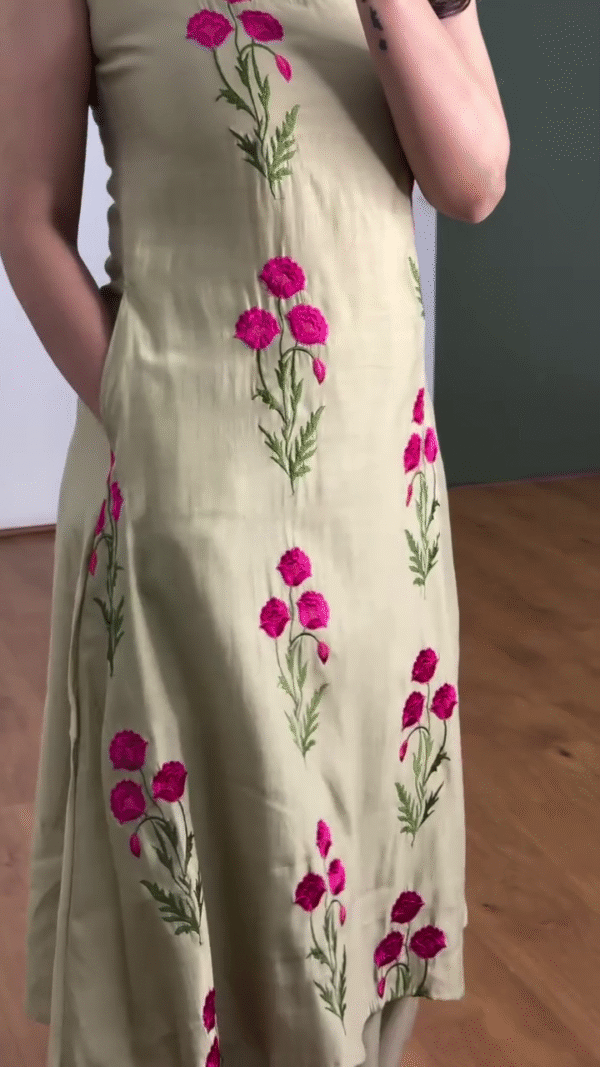 Floral Charm Embroidered Kurta – Grace in Bloom 🌸 - Image 7